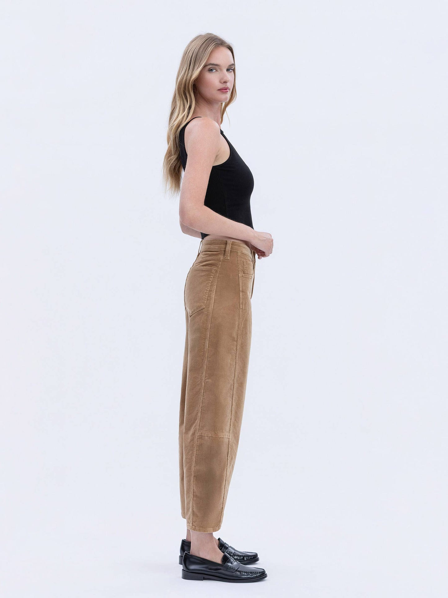HIGH RISE SEAM DETAIL CORDUROY BARREL JEANS V3699CKK: KHAKI