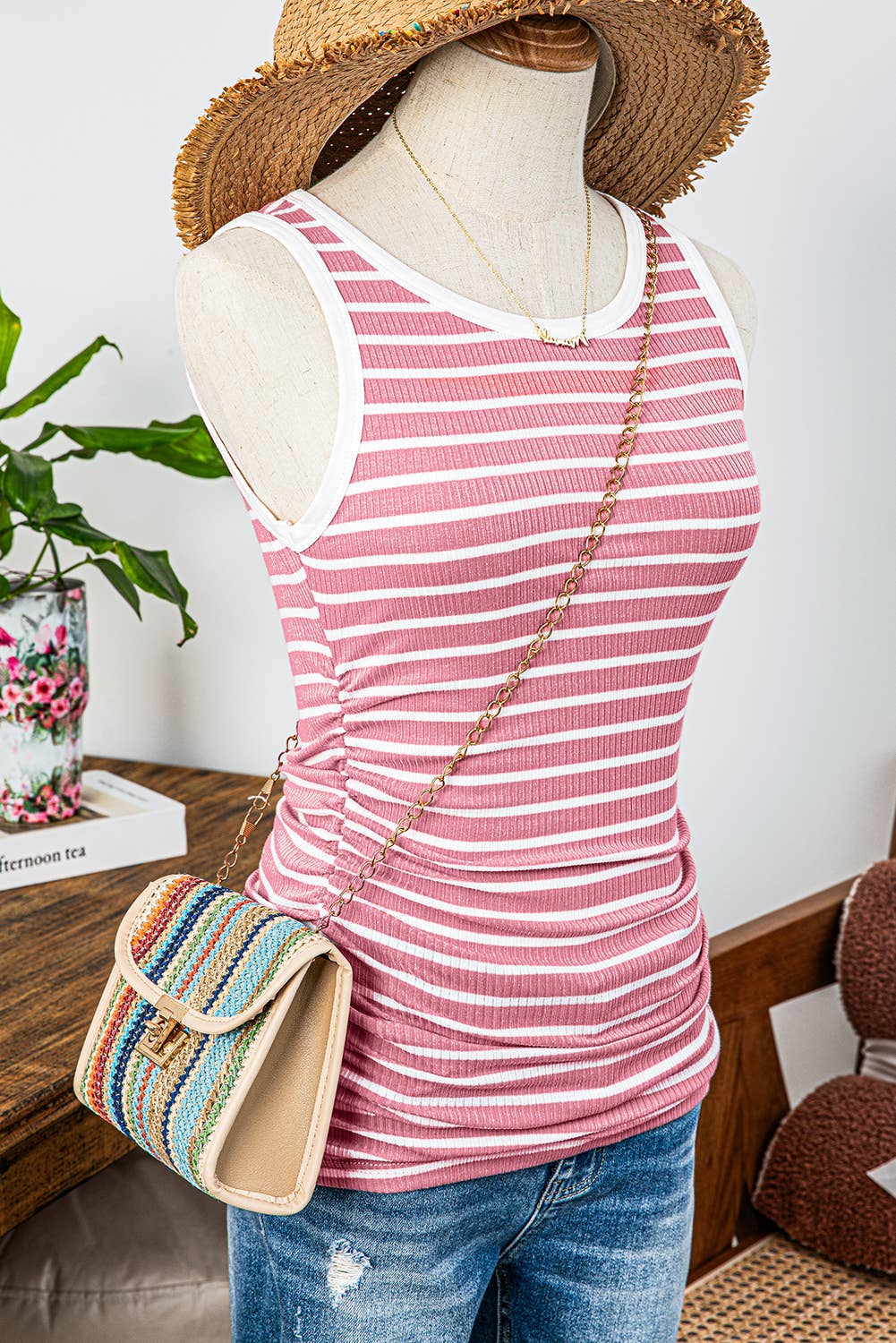 Fashion-W Stripe Contrast Round Neck Sleeveless Slim Top