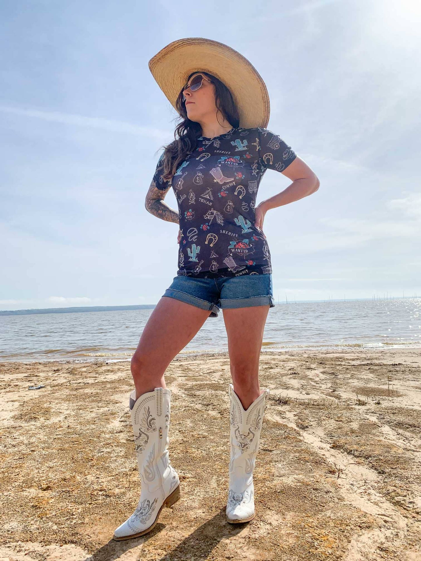 MK325 Texas Rodeo Short Sleeve Mesh Top - Black/Turq/White: Texas Rodeo