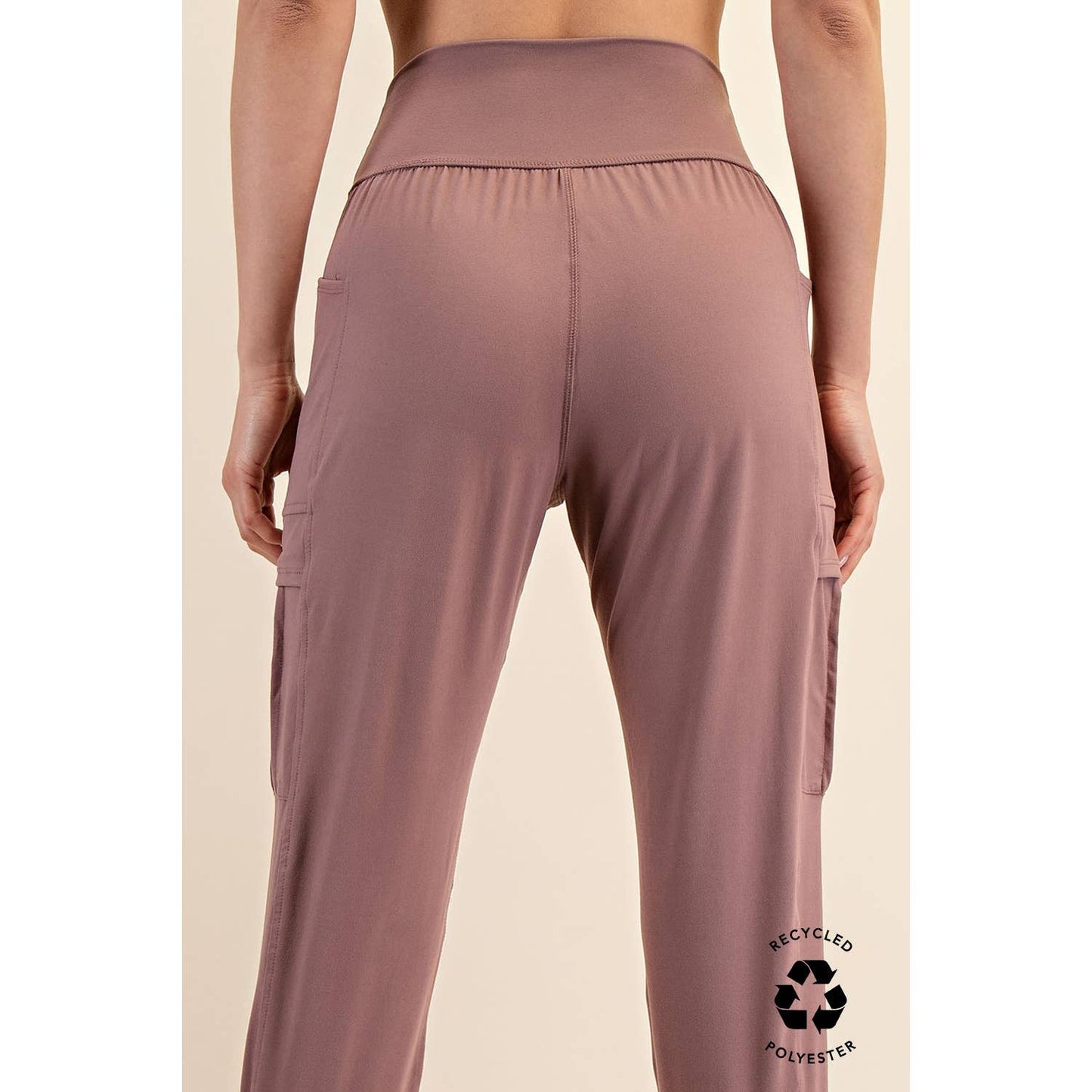 BUTTER JOGGER WITH SIDE POCKETS: True Red