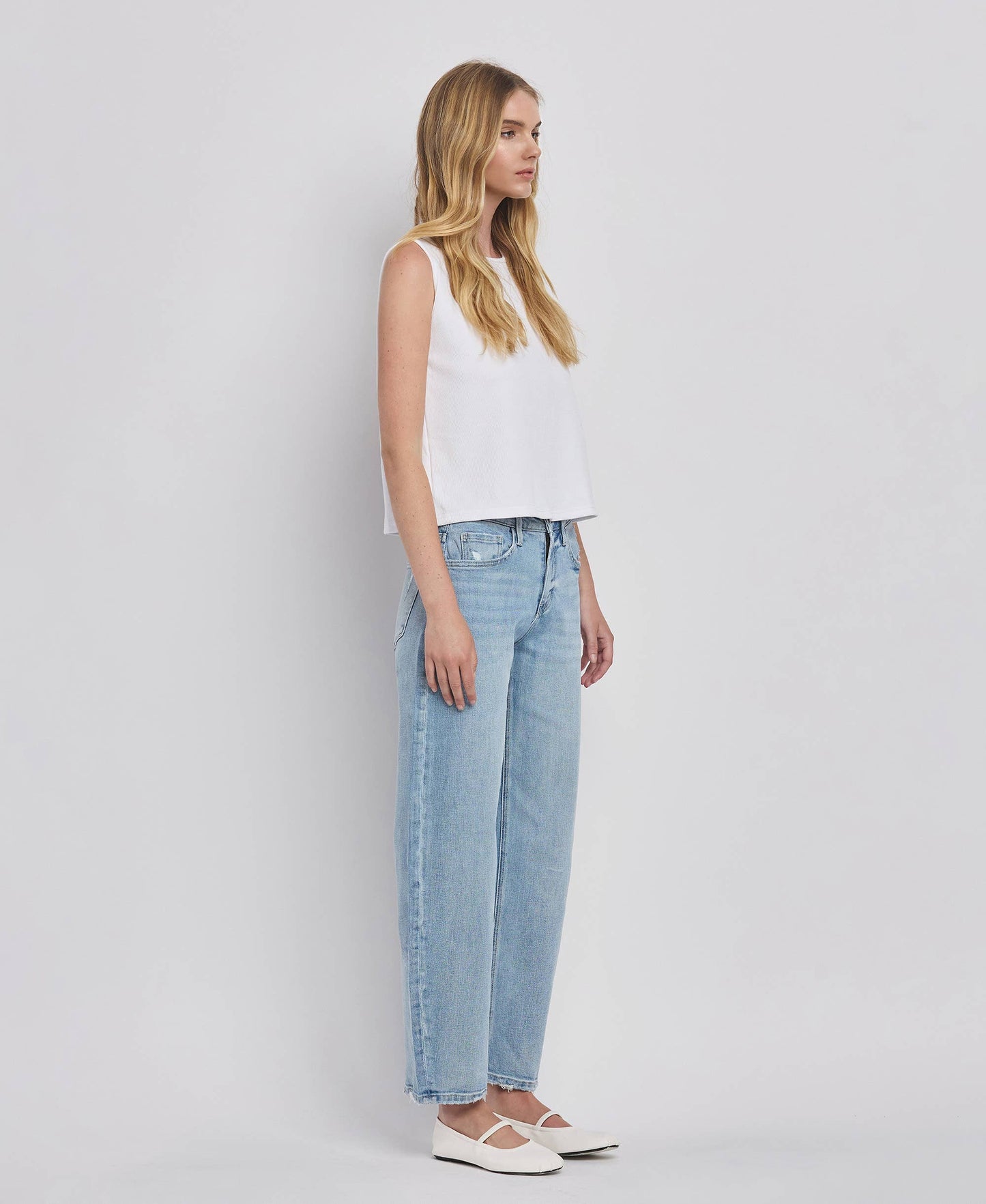 HIGH RISE BARREL LEG JEANS LV1407: SUAVE