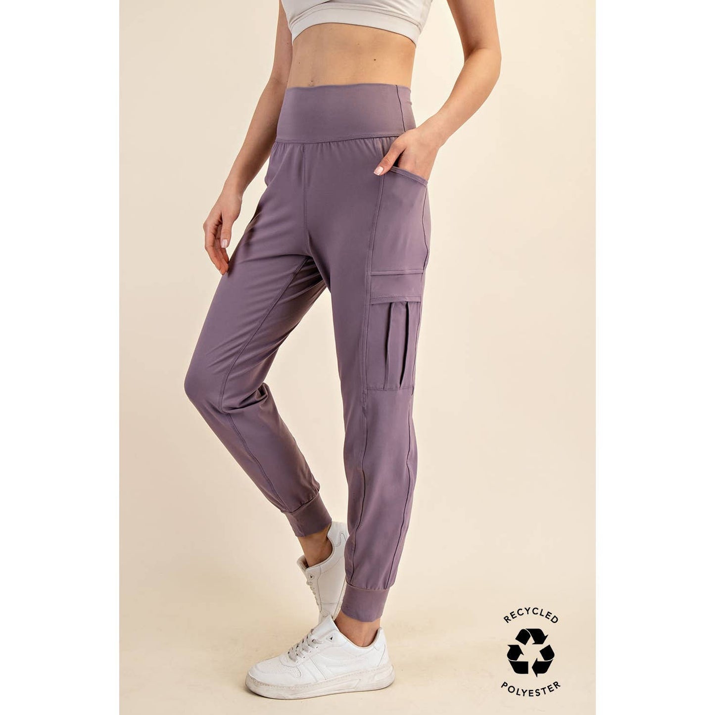 BUTTER JOGGER WITH SIDE POCKETS: True Red