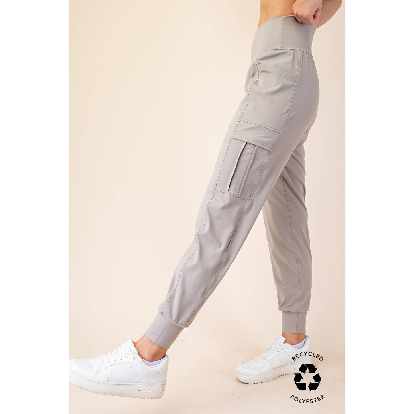 BUTTER JOGGER WITH SIDE POCKETS: True Red