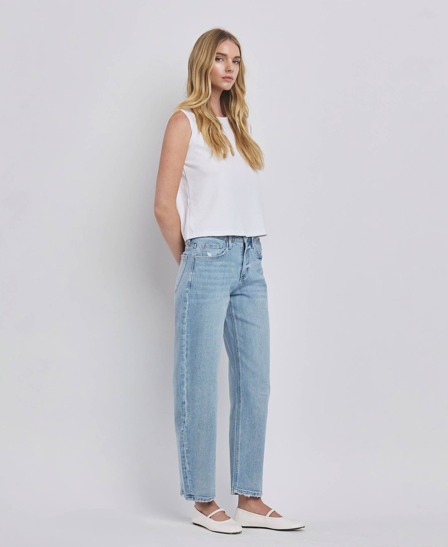 HIGH RISE BARREL LEG JEANS LV1407: SUAVE