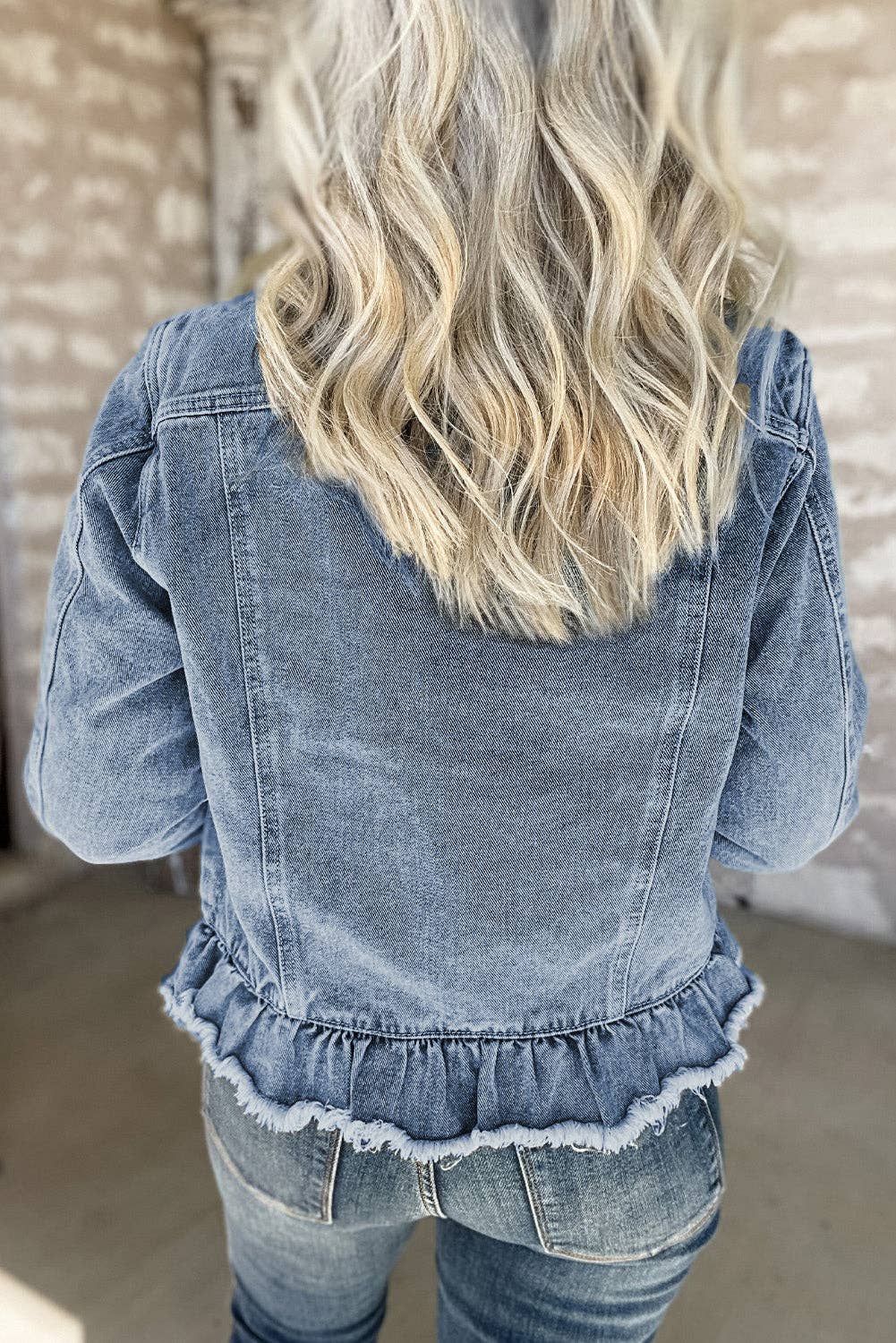 Beau Blue Ruffle Raw Hem Flap Pockets Denim Jacket: Beau Blue
