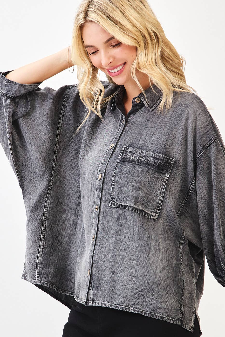 WASHED TENCEL CHAMBRAY DOLMAN SLEEVE SHIRT: DK DENIM / S-M-L(2-2-2)