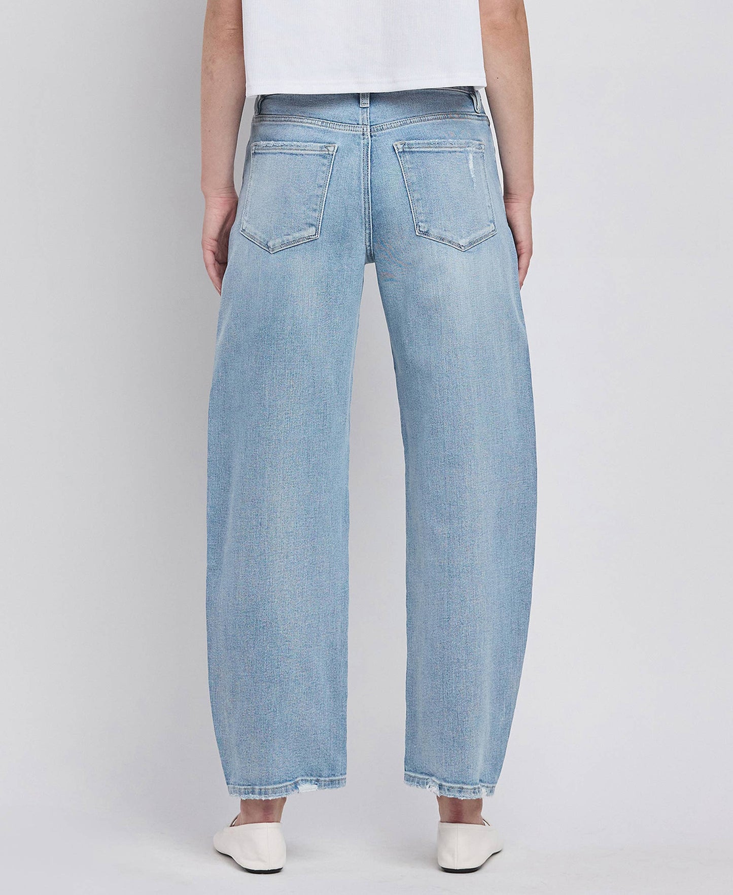 HIGH RISE BARREL LEG JEANS LV1407: SUAVE
