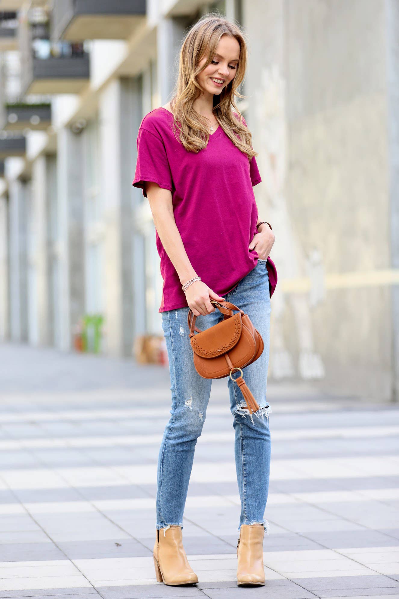 ,,,,,...SI-23938 COTTON SHORT SLEEVE BOYFRIEND  V-NECK TEE: / MAGENTA-149944
