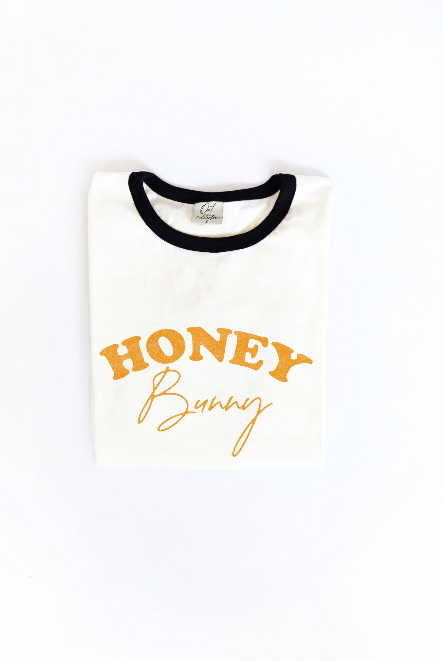HONEY BUNNY Ringer Graphic Top: NATURAL/BLK
